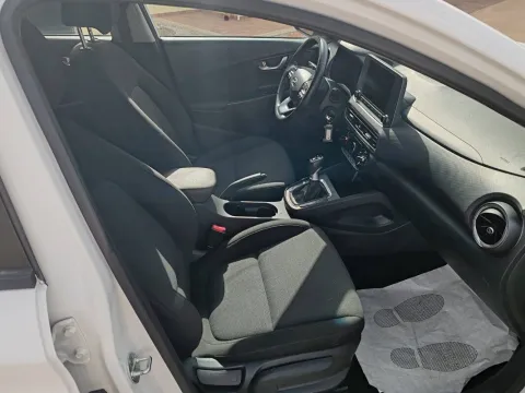 Hyundai Kona 1.6 crdi 48V Xtech 2wd 136cv imt - Immagine 17