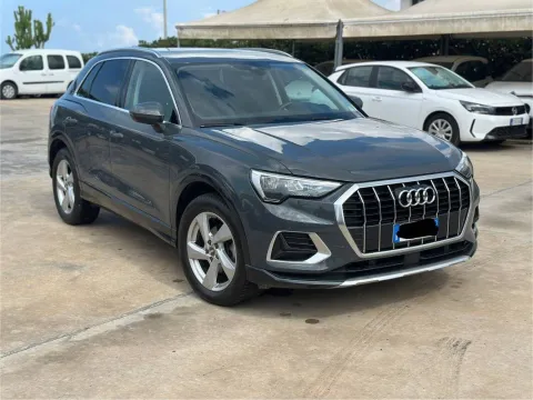 Audi Q3 35 2.0 tdi Business Advanced s-tronic - Immagine 2