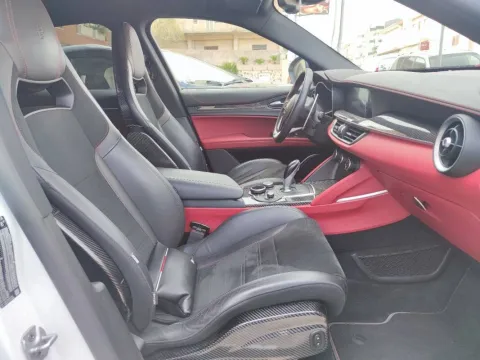 Alfa Romeo Stelvio 2.9 bi-t V6 Quadrifoglio Q4 510cv auto my19 - Immagine 12