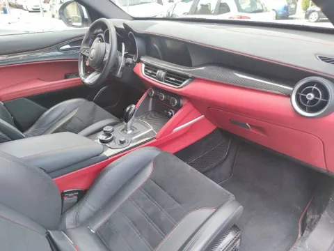 Alfa Romeo Stelvio 2.9 bi-t V6 Quadrifoglio Q4 510cv auto my19 - Immagine 14