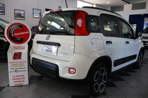 Fiat Panda 1.0 firefly hybrid City Life s&s 70cv - Immagine 6