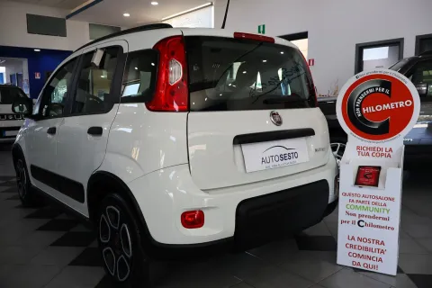 Fiat Panda 1.0 firefly hybrid City Life s&s 70cv - Immagine 7
