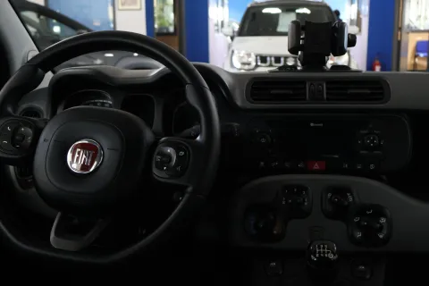 Fiat Panda 1.0 firefly hybrid City Life s&s 70cv - Immagine 9