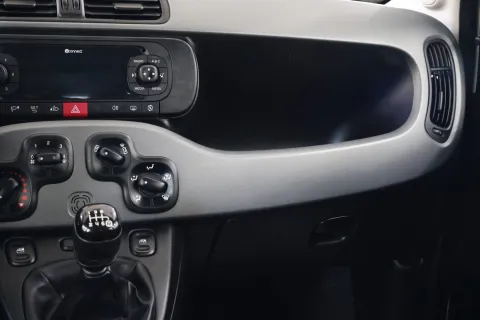 Fiat Panda 1.0 firefly hybrid City Life s&s 70cv - Immagine 10