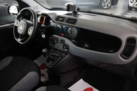 Fiat Panda 1.0 firefly hybrid City Life s&s 70cv - Immagine 11