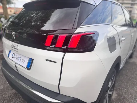 Peugeot 3008 1.2 puretech t GT Line s&s 130cv eat8 - Immagine 12
