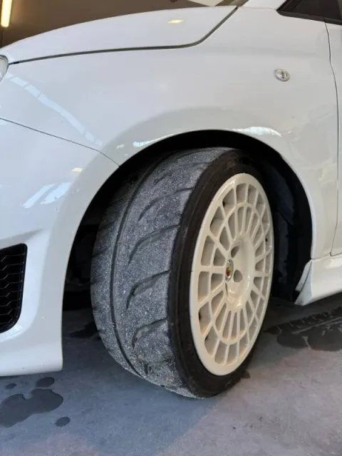 Abarth 595 1.4 t-jet 145cv - Immagine 6