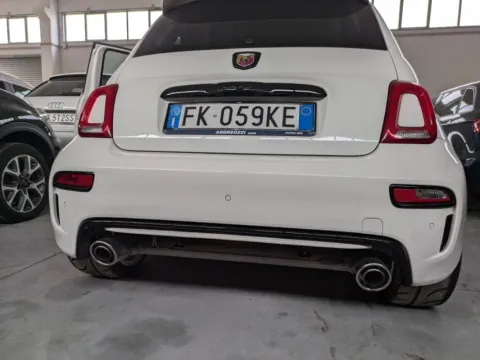 Abarth 595 1.4 t-jet 145cv - Immagine 13