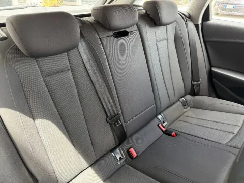 Audi A4 Avant 2.0 tdi Business 150cv s-tronic - Immagine 14