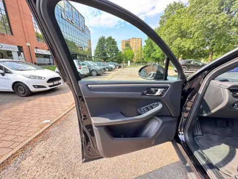 Porsche Macan 2.0 245cv pdk - Immagine 20