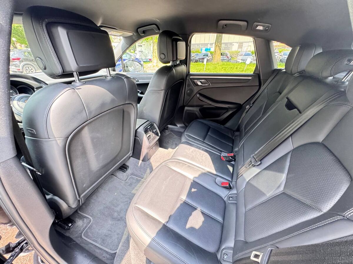 Porsche Macan 2.0 245cv pdk - Immagine 23