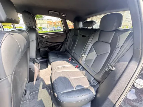 Porsche Macan 2.0 245cv pdk - Immagine 24