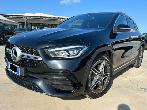 Mercedes GLA 200 d Premium 4matic auto - Immagine 3