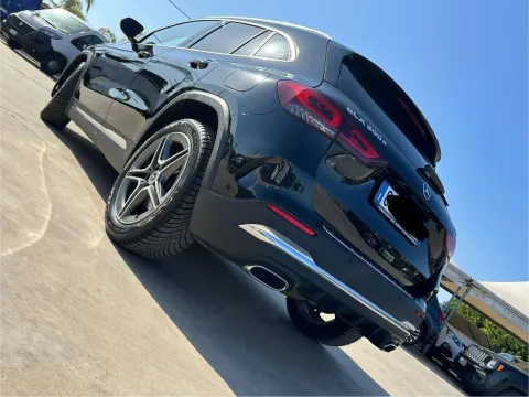 Mercedes GLA 200 d Premium 4matic auto - Immagine 11