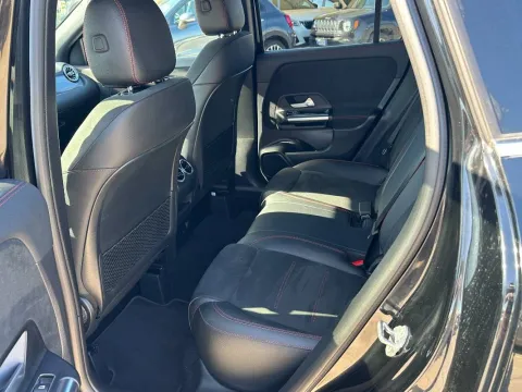 Mercedes GLA 200 d Premium 4matic auto - Immagine 13