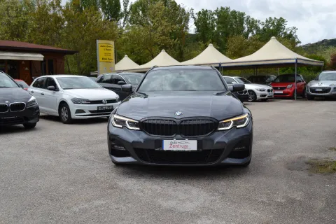 BMW 330d Touring mhev 48V xdrive Msport auto - Immagine 3