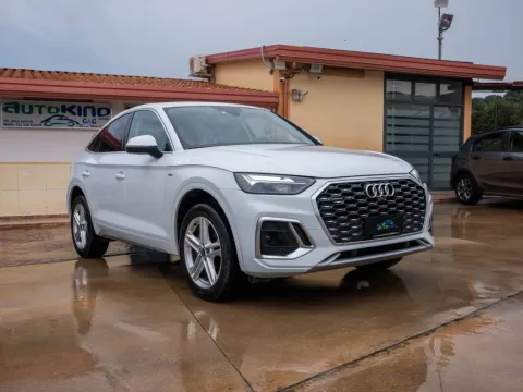 Audi Q5 Sportback 40 2.0 tdi mhev 12V S line quattro s-tronic - Immagine 1