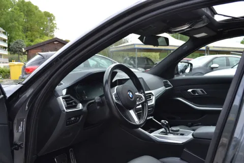BMW 330d Touring mhev 48V xdrive Msport auto - Immagine 16