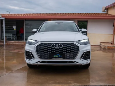 Audi Q5 Sportback 40 2.0 tdi mhev 12V S line quattro s-tronic - Immagine 2