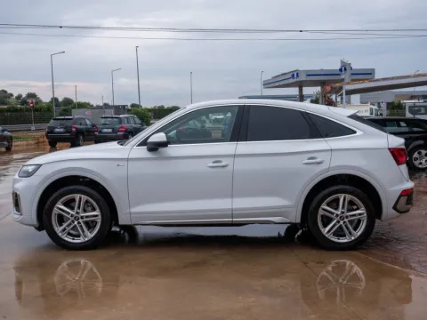 Audi Q5 Sportback 40 2.0 tdi mhev 12V S line quattro s-tronic - Immagine 4