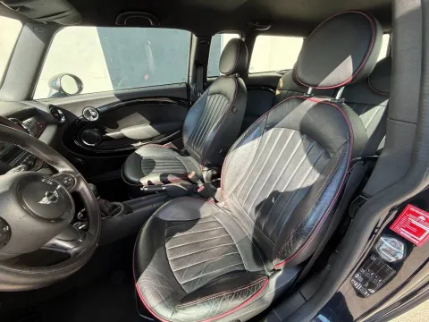 Mini Mini Clubman 2.0 Cooper SD - Immagine 18