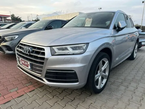 Audi Q5 40 2.0 tdi Business Sport quattro 190cv s-tronic - Immagine 3