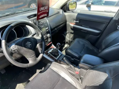 Suzuki Grand Vitara 5p 1.9 ddis Executive - Immagine 5