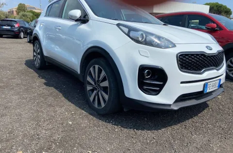 Kia Sportage 1.7 crdi Cool 2wd 115cv - Immagine 2
