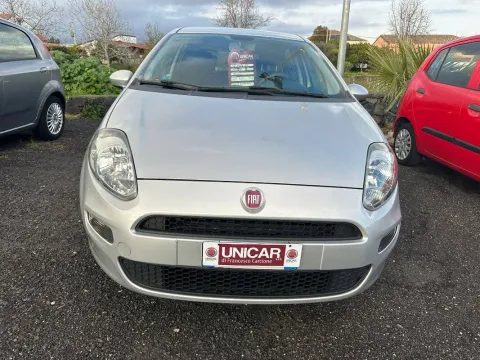 Fiat Punto 5p 1.3 mjt 16v Street 75cv E5+ - Immagine 1