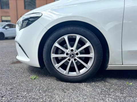 Mercedes B 180 d Premium auto - Immagine 9
