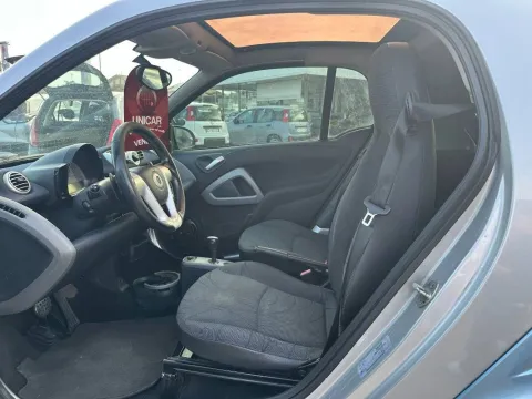 Smart Fortwo 1.0 more V26 black 71cv - Immagine 10