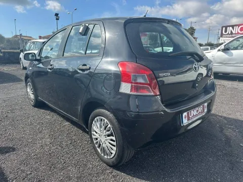 Toyota Yaris 5p 1.0 - Immagine 6