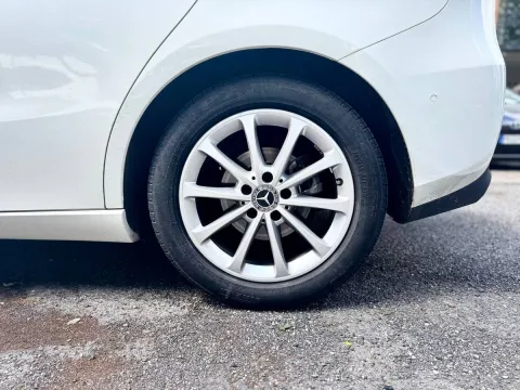 Mercedes B 180 d Premium auto - Immagine 10