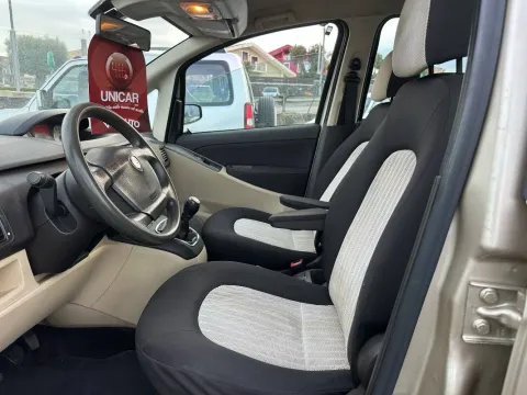 Lancia Musa 1.3 mjt Platino - Immagine 10