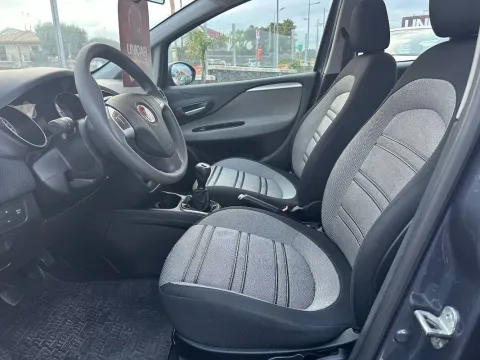 Fiat Punto Evo 5p 1.3 mjt Emotion s&s 95cv - Immagine 12