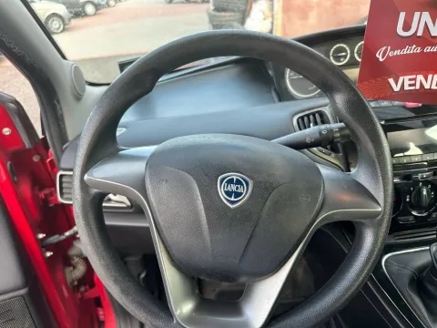 Lancia Ypsilon 1.2 8v Gold c/CL 69cv E6 - Immagine 7