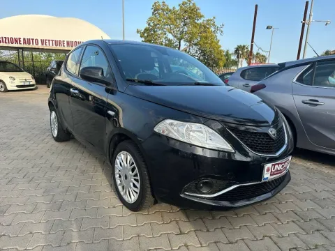 Lancia Ypsilon 1.2 Platinum ecochic Gpl 69cv my16 - Immagine 3