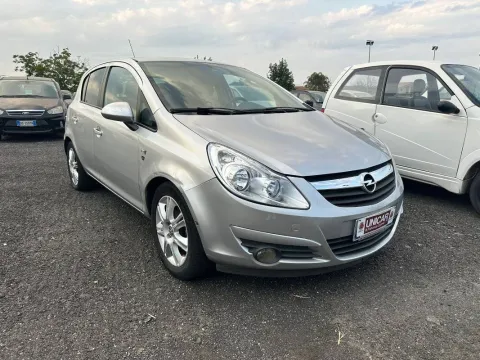 Opel Corsa 5p 1.2 Cosmo 85cv - Immagine 3