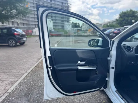 Mercedes B 180 d Premium auto - Immagine 17