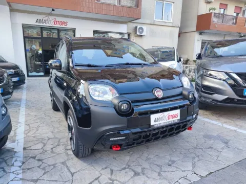 Fiat Panda 1.0 firefly hybrid Cross s&s 70cv 5p.ti - Immagine 3