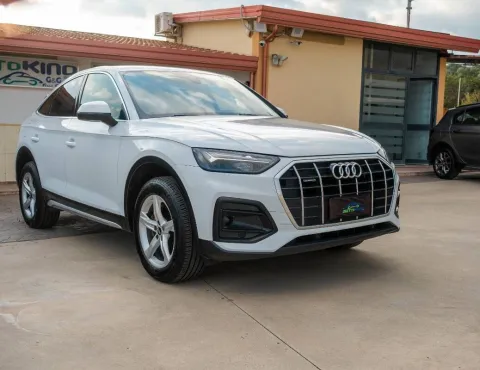 Audi Q5 Sportback 40 2.0 tdi mhev 12V Business Advanced quattro s-tronic - Immagine 1