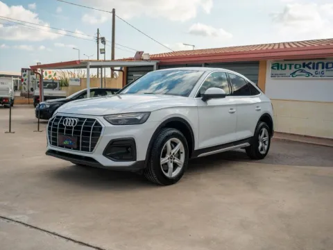 Audi Q5 Sportback 40 2.0 tdi mhev 12V Business Advanced quattro s-tronic - Immagine 3