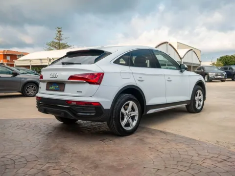 Audi Q5 Sportback 40 2.0 tdi mhev 12V Business Advanced quattro s-tronic - Immagine 7