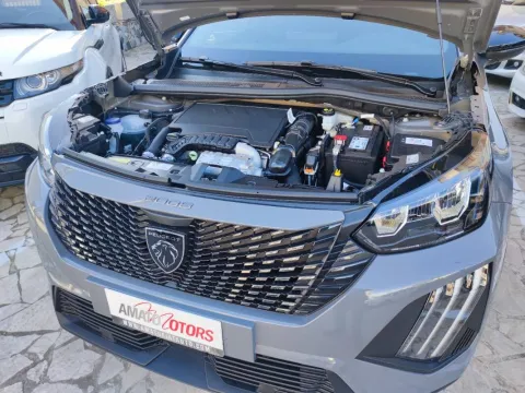 Peugeot 2008 1.2 puretech Active s&s 100cv - Immagine 16