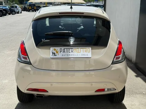 Lancia Ypsilon 1.2 Gold 69cv my18 - Immagine 4