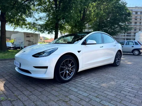 Tesla Model 3 Standard rwd Plus - Immagine 1