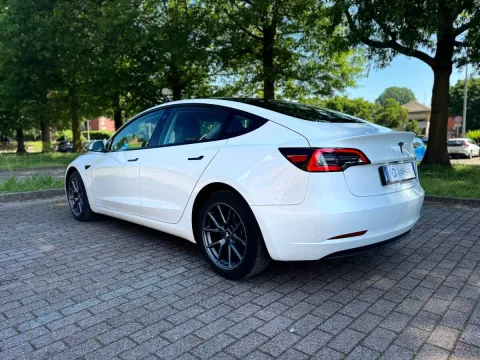 Tesla Model 3 Standard rwd Plus - Immagine 7