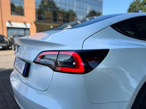 Tesla Model 3 Standard rwd Plus - Immagine 15
