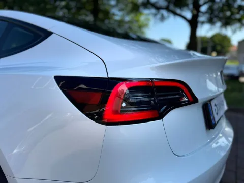 Tesla Model 3 Standard rwd Plus - Immagine 16