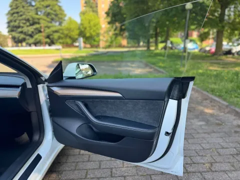Tesla Model 3 Standard rwd Plus - Immagine 18